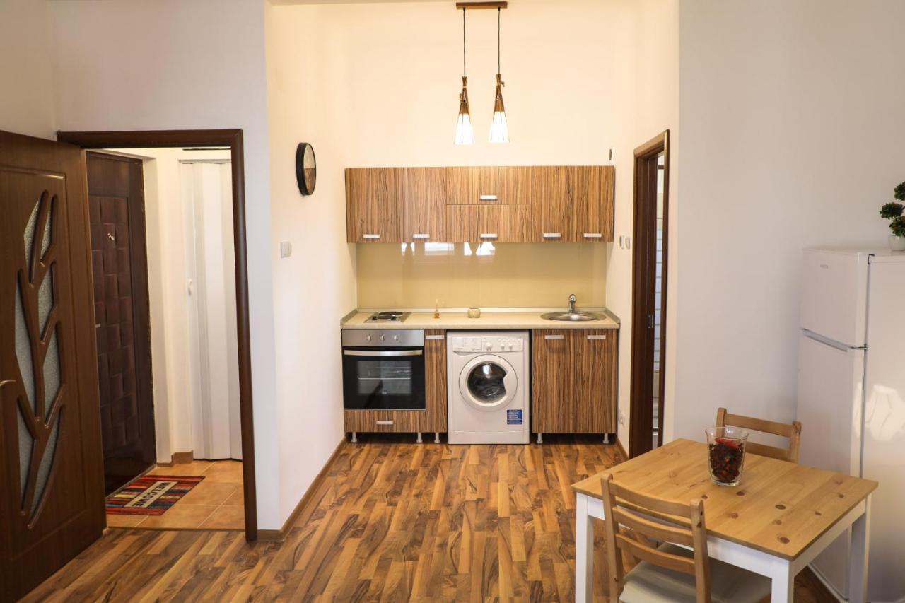Ultracentral Apartament With Balcony - Old Town Букурещ Екстериор снимка