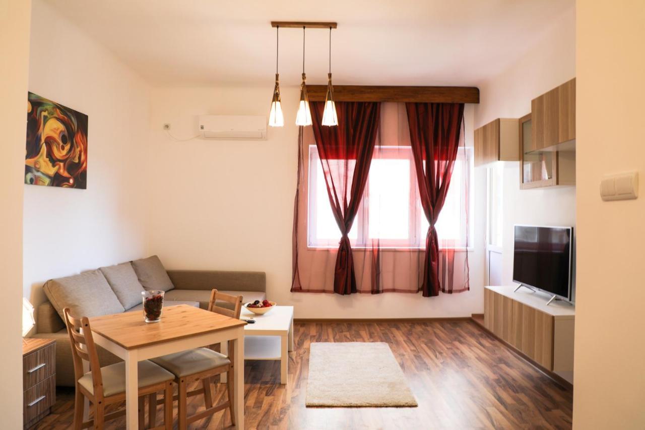 Ultracentral Apartament With Balcony - Old Town Букурещ Екстериор снимка